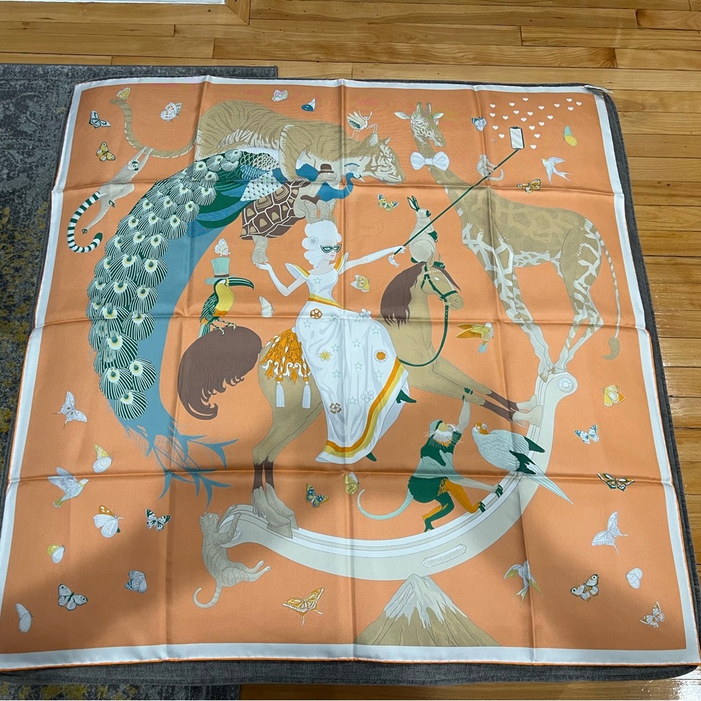 New Hermes silk scarf 90cm x 90cm